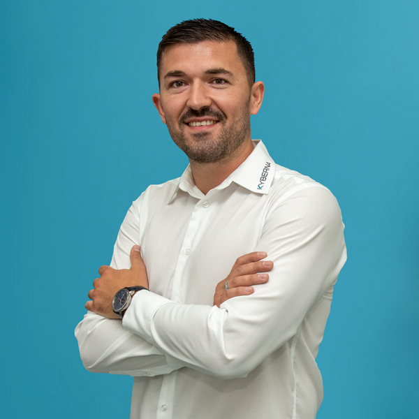 Mahir Azizoski – IT System Engineer